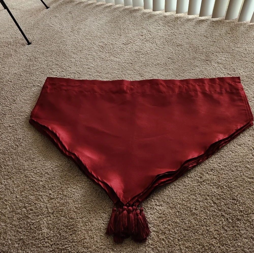 SET OF (4) TASSEL VALANCES